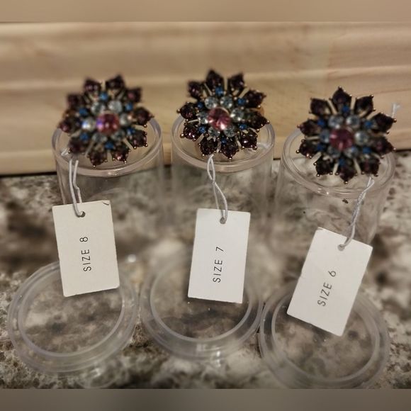 Princess Crystal Fashion Rings - Picture 7 of 12